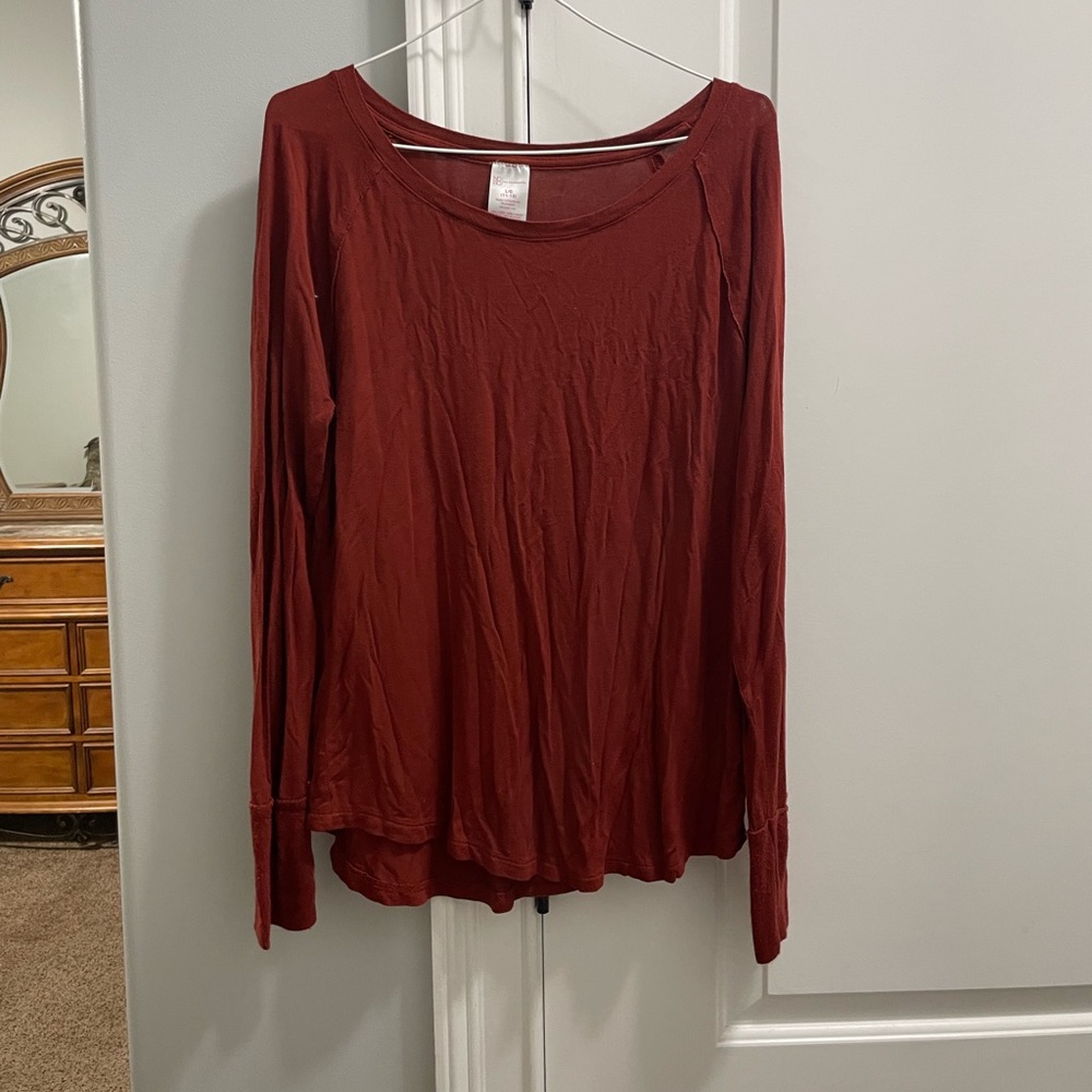women’s flowy top